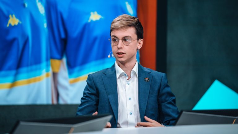 ‘This is a huge f****** slap in the face’: Caedrel on LoL Worlds 2022 co-streaming rights controversy